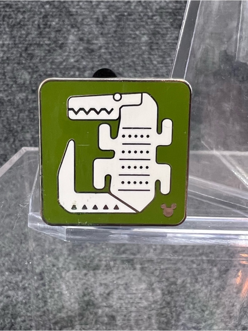 Shanghai Disney Resort Trading Pin 2016 Hidden Mickey Crocodile Jungle Cruise